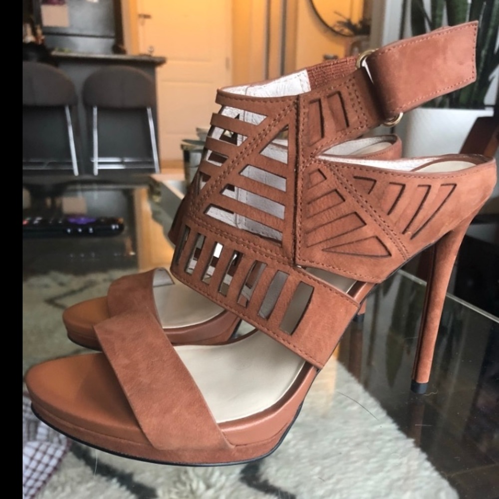 Kenneth Cole Brown Suede heels -new!